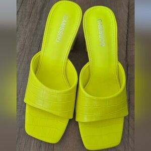 Neon Yellow Slide Sandals Camssoo for Women Size 7.5 US, 38 Eu